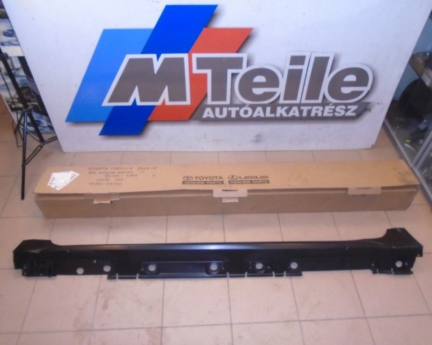 [GY�RI �J] TOYOTA COROLLA - BAL OLDALI K�SZ�B BOR�T�S (2018--->)